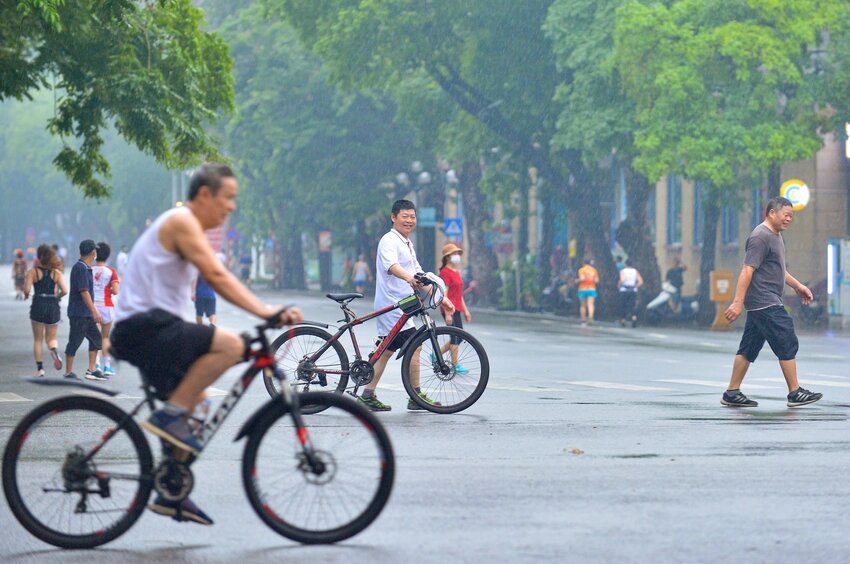 Cycling In Hanoi Old Quarter